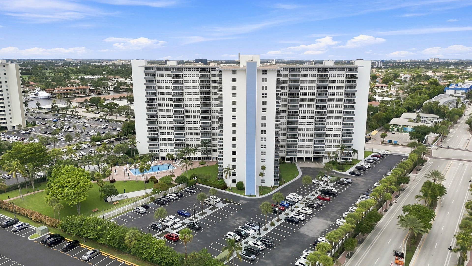 3300 NE 36TH Street, #1105, Fort Lauderdale, FL 33308 32_out buildings