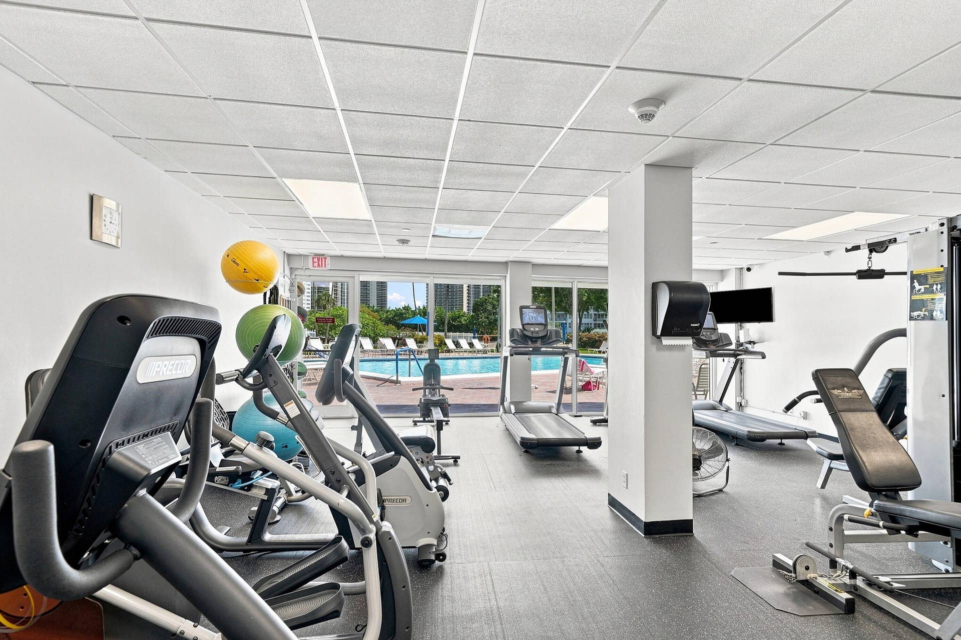 3300 NE 36TH Street, #1105, Fort Lauderdale, FL 33308 14_gym