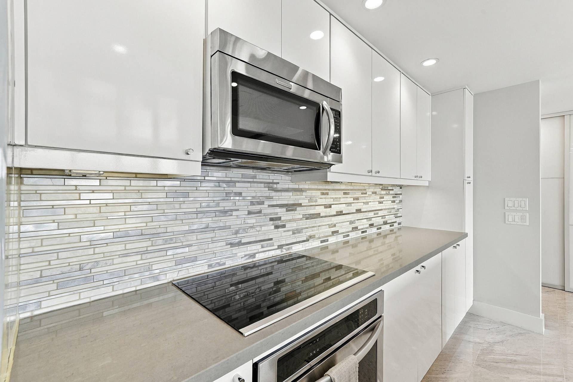 3300 NE 36TH Street, #1105, Fort Lauderdale, FL 33308 49_kitchen
