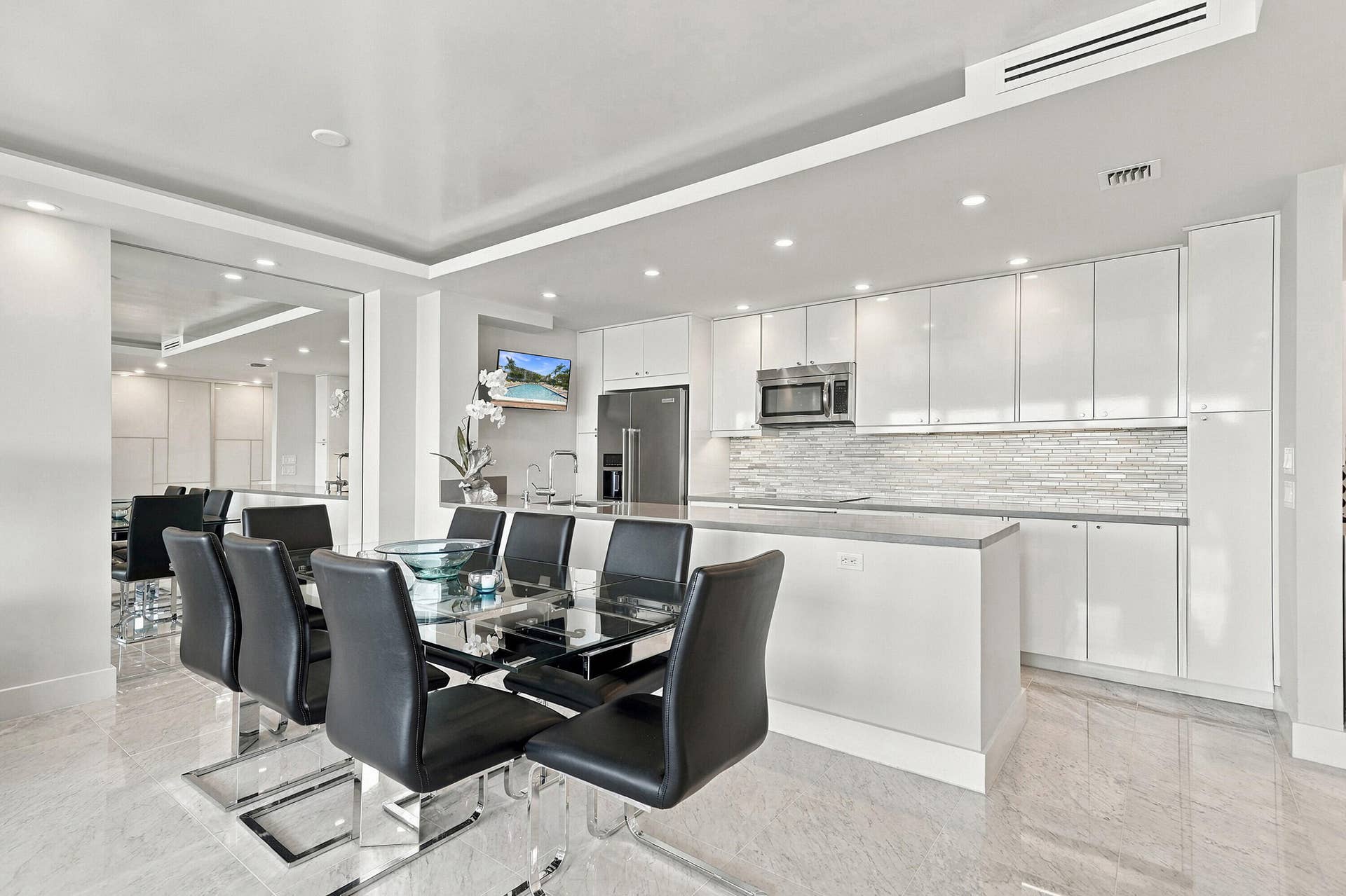 3300 NE 36TH Street, #1105, Fort Lauderdale, FL 33308 41_kitchen dining