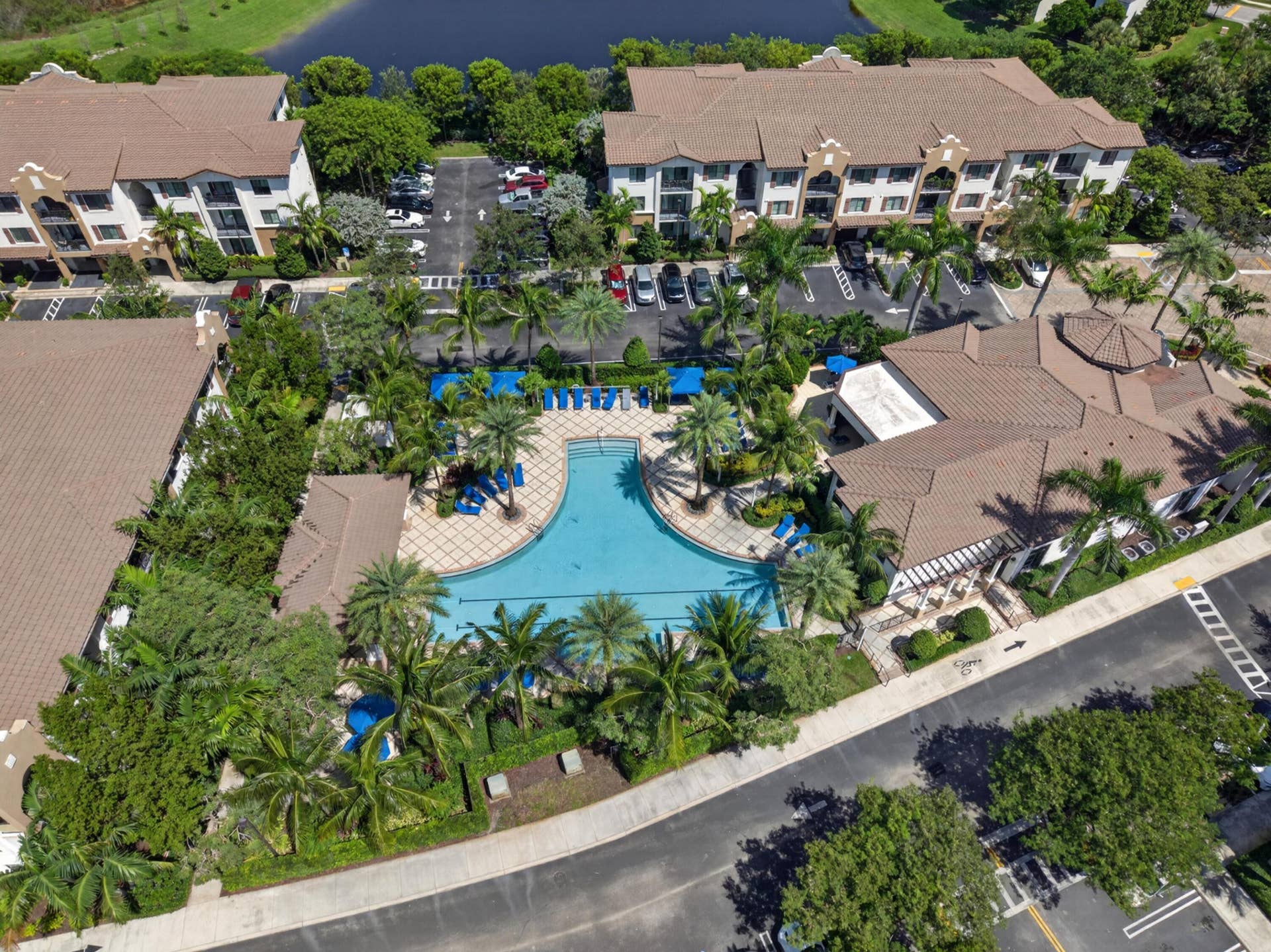 295 Pool Cabana