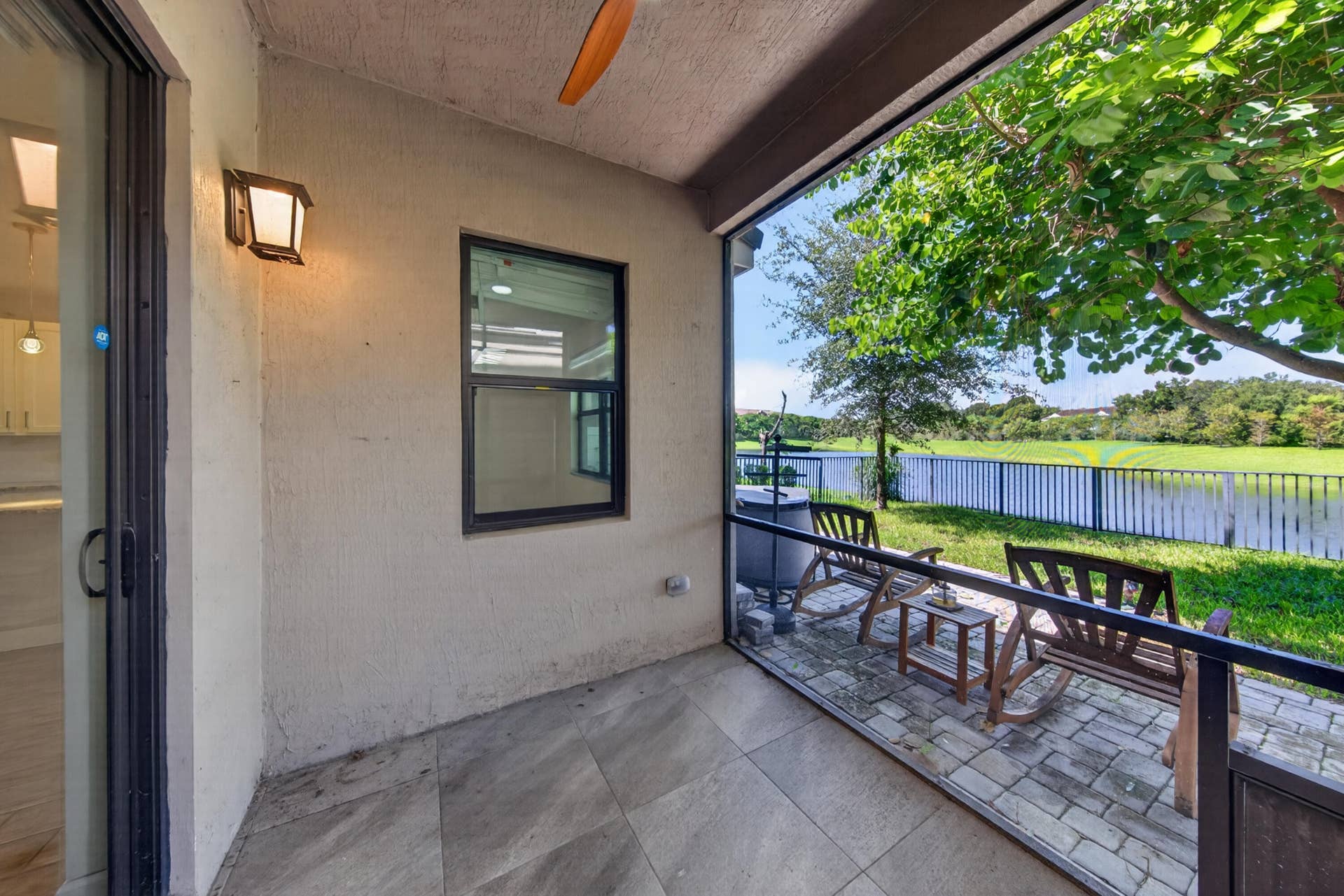 295 screened Lanai