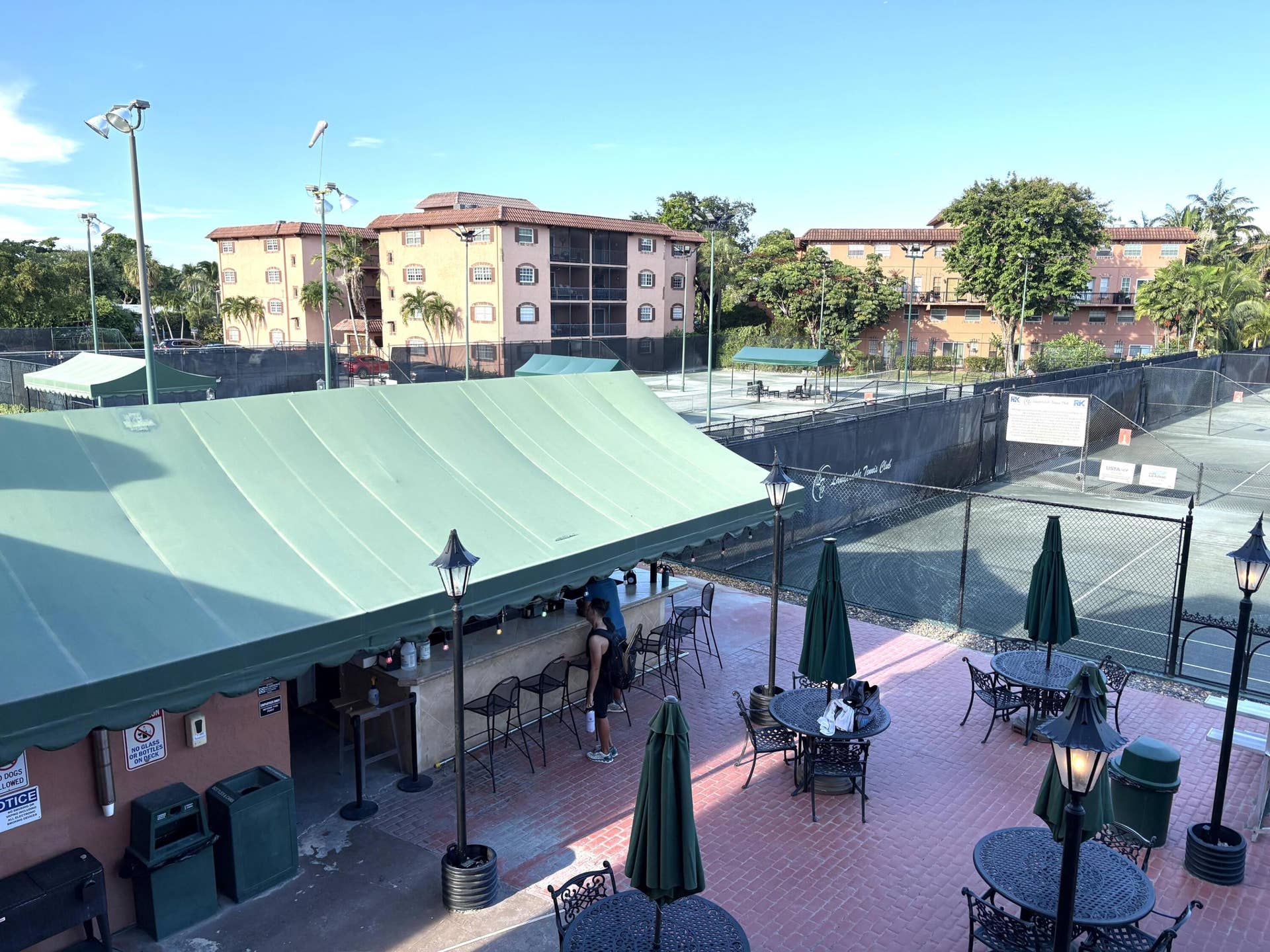 610 TENNIS CLUB Drive, #305, Fort Lauderdale, FL 33311 IMG_4415