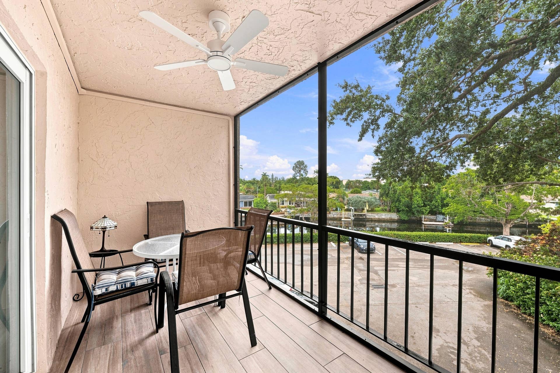 610 TENNIS CLUB Drive, #305, Fort Lauderdale, FL 33311 25_dsc_2502