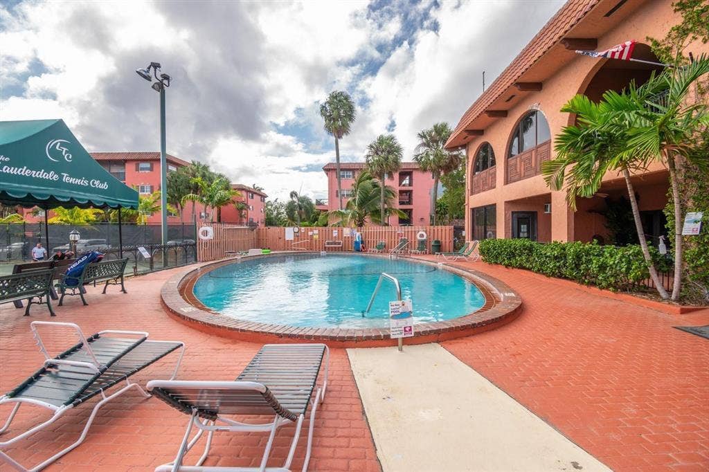 610 TENNIS CLUB Drive, #305, Fort Lauderdale, FL 33311 JPEG Image