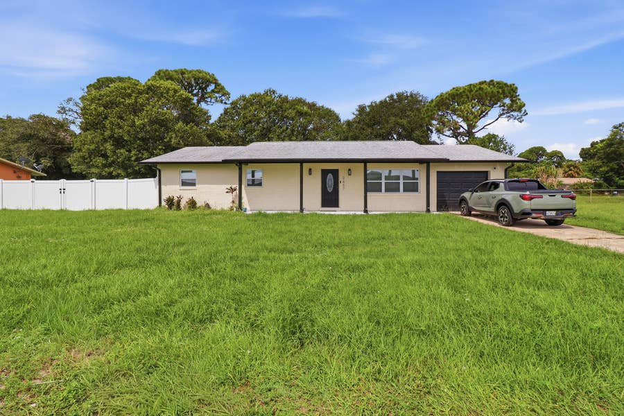 Property photo for 2657 SENECA Avenue, Fort Pierce, FL