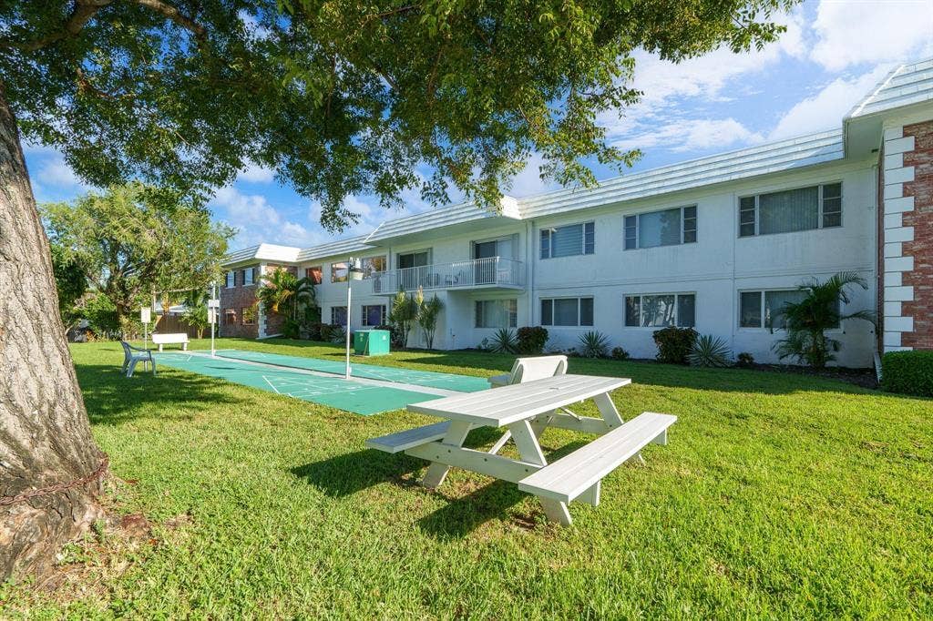 418 S CYPRESS Road, #106, Pompano Beach, FL 33060 GetMedia (14)