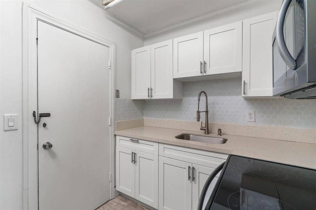 418 S CYPRESS Road, #106, Pompano Beach, FL 33060 GetMedia (29)