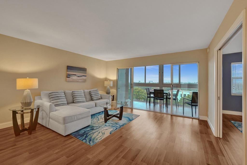 2829 NE 33rd Court, #602, Fort Lauderdale, FL 33306 Photo 10