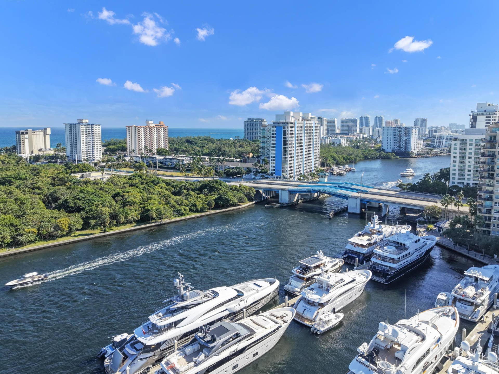 2555 NE 11th Street, #804, Fort Lauderdale, FL 33304 DJI_20251115030418_0028_D