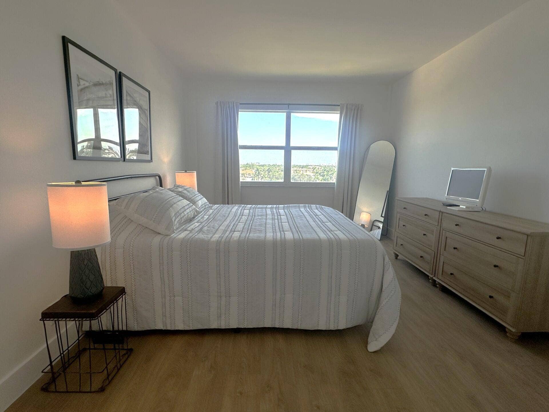 2555 NE 11th Street, #804, Fort Lauderdale, FL 33304 Bedroom