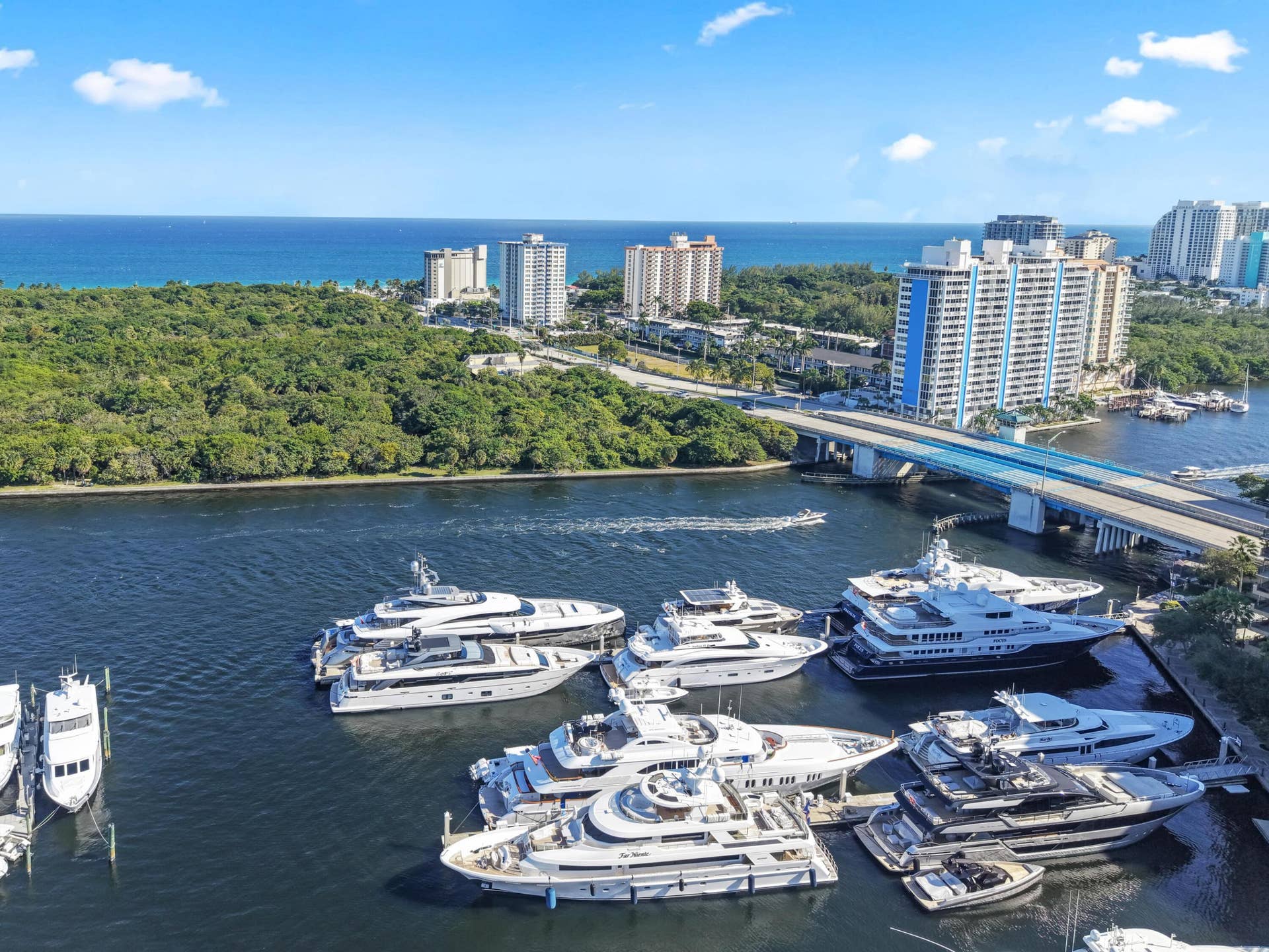 2555 NE 11th Street, #804, Fort Lauderdale, FL 33304 DJI_20251115030314_0019_D