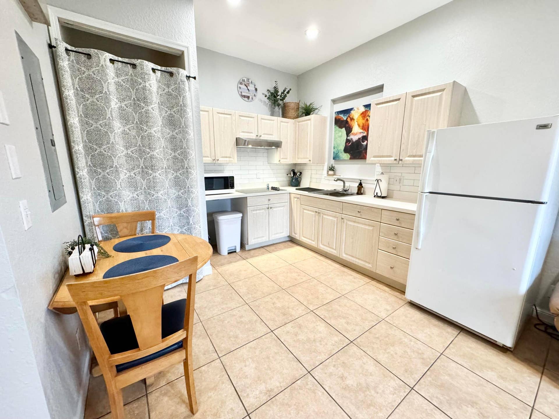 14168 Belmont Trace, Wellington, FL 33414 Kitchen + dining