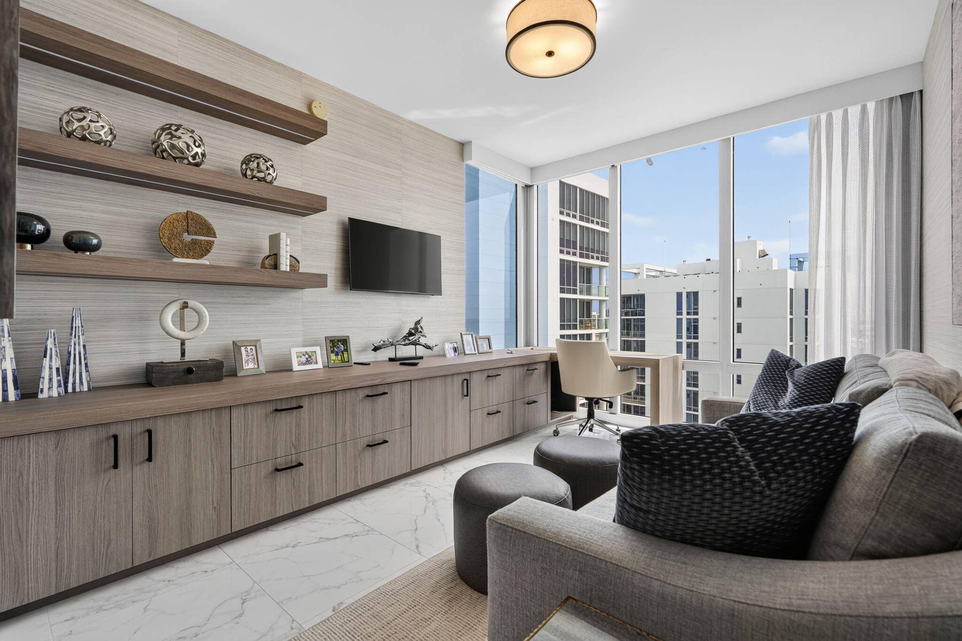 1 Water Club Way, #1904, North Palm Beach, FL 33408 Den/Office with 4th bath