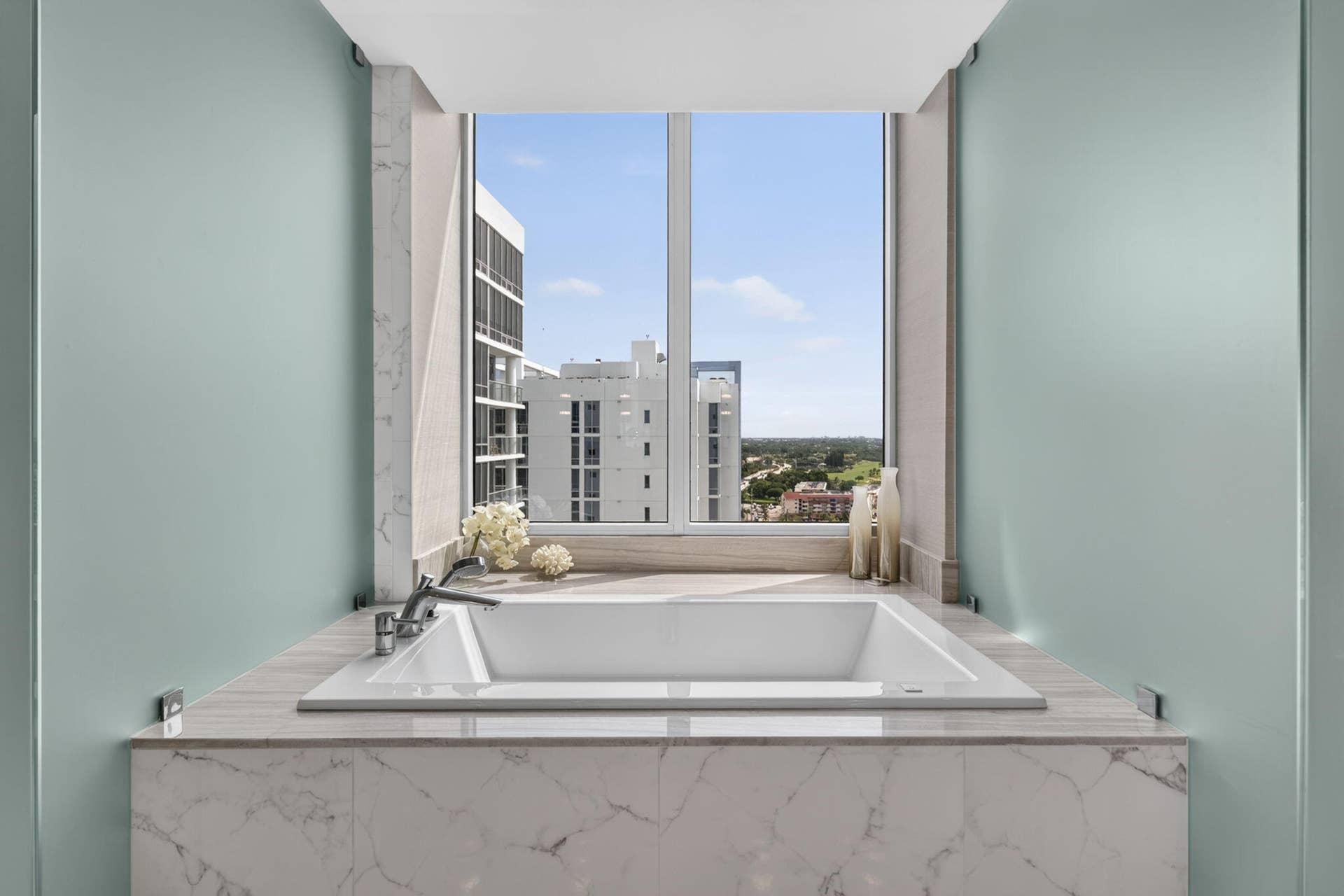 1 Water Club Way, #1904, North Palm Beach, FL 33408 31-web-or-mls-_MLP7582
