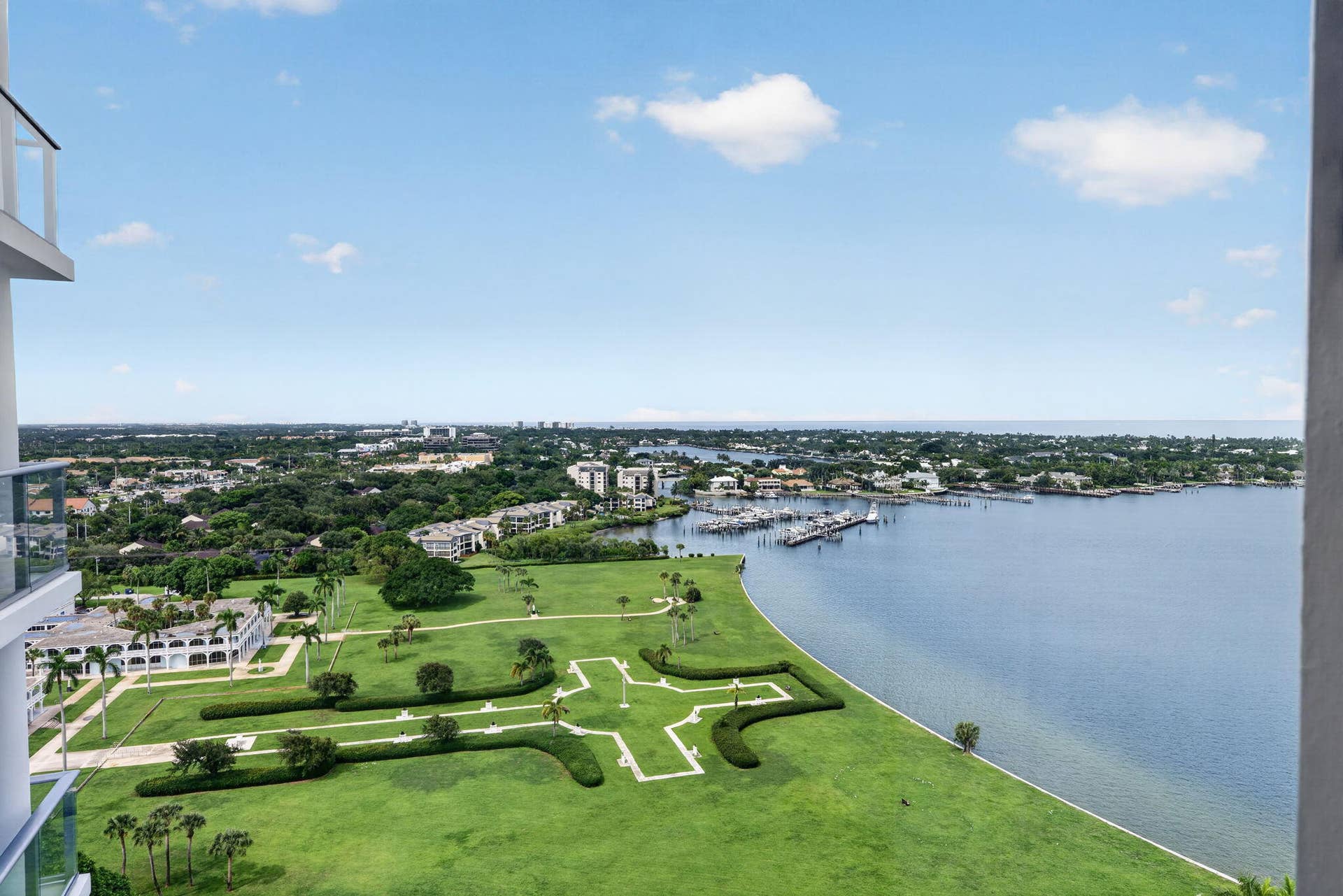 1 Water Club Way, #1904, North Palm Beach, FL 33408 67-web-or-mls-_MLP7717
