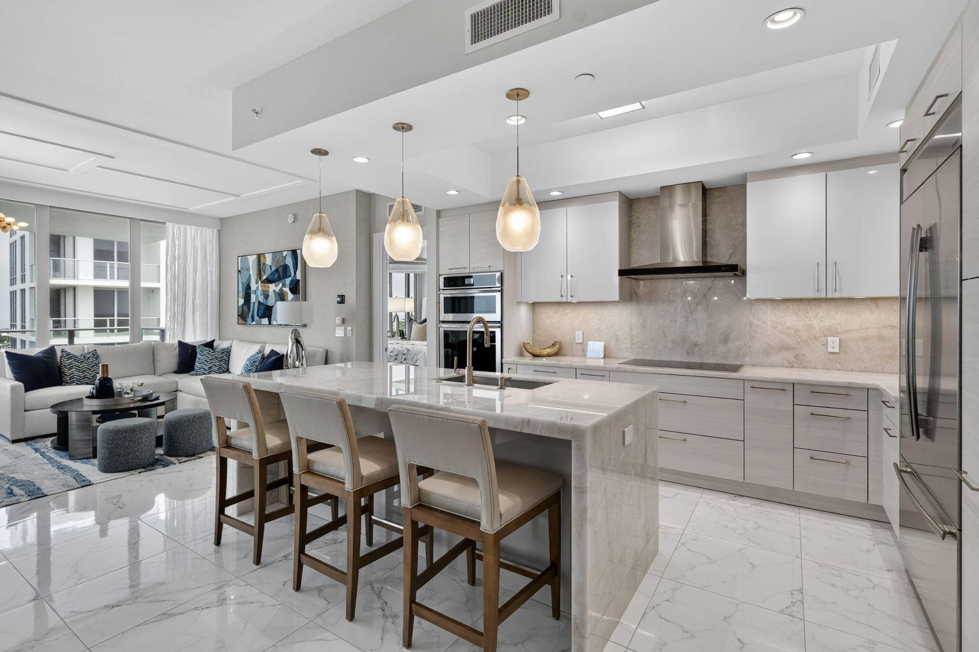 1 Water Club Way, #1904, North Palm Beach, FL 33408 kitchen