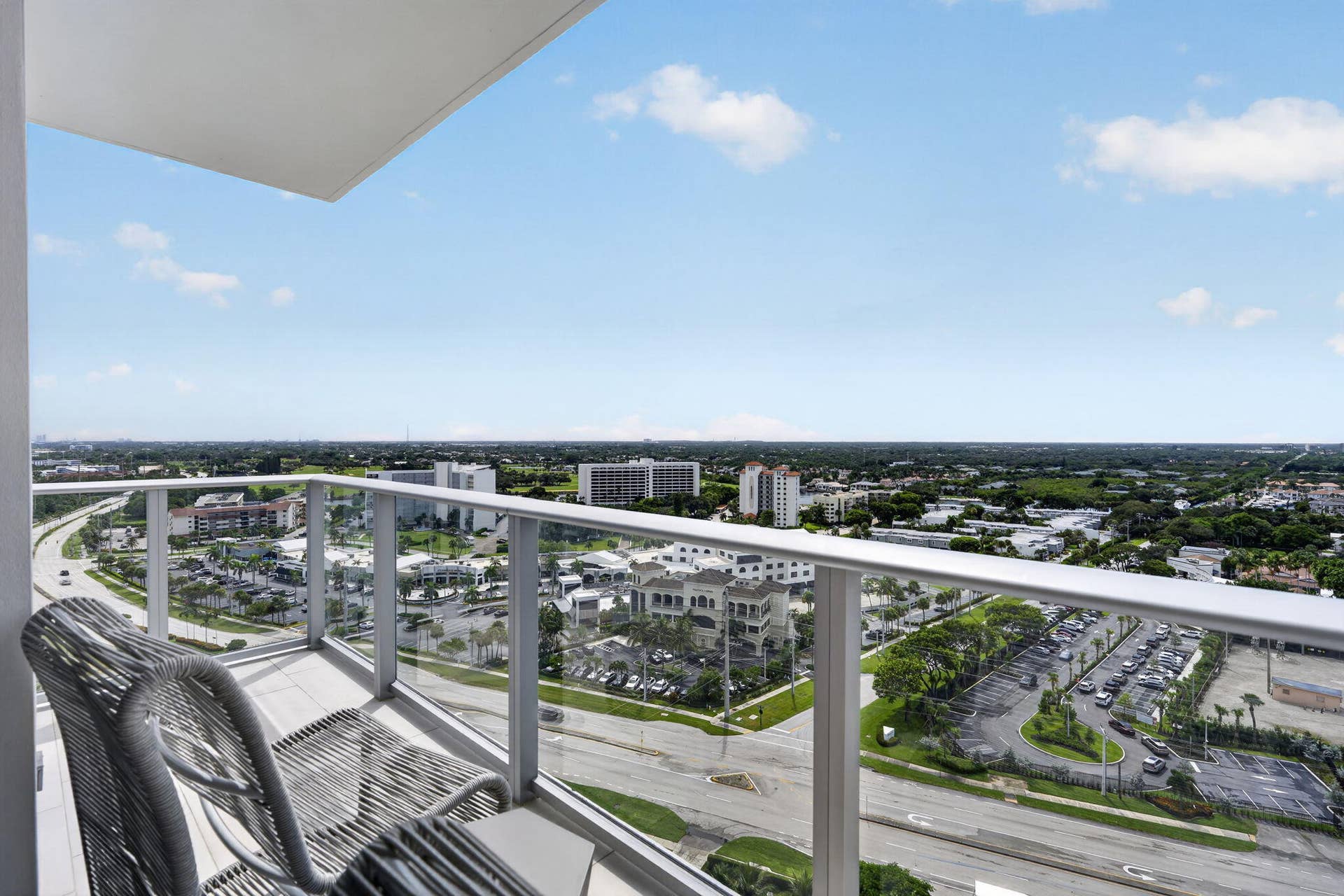 1 Water Club Way, #1904, North Palm Beach, FL 33408 western balcony view