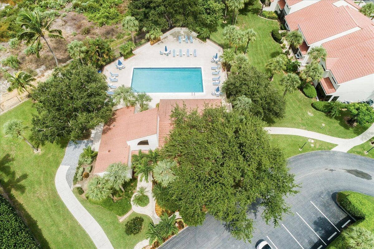 402 SEA OATS Drive, #F, Juno Beach, FL 33408 50-Sea Oats (1)