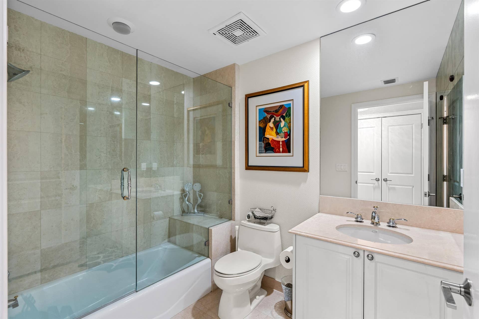 1063 Hillsboro Mile, #403, Hillsboro Beach, FL 33062 BATH 2