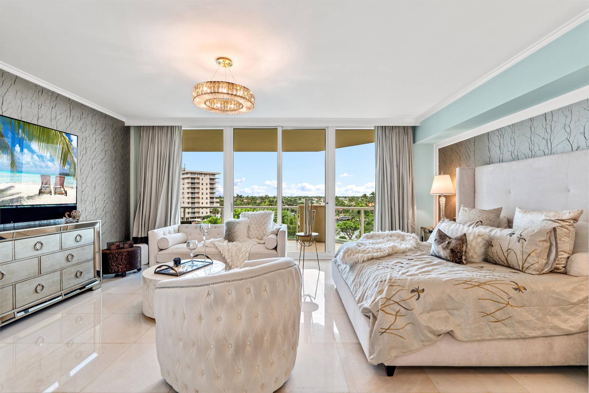 1063 Hillsboro Mile, #403, Hillsboro Beach, FL 33062 PRIMARY SUITE