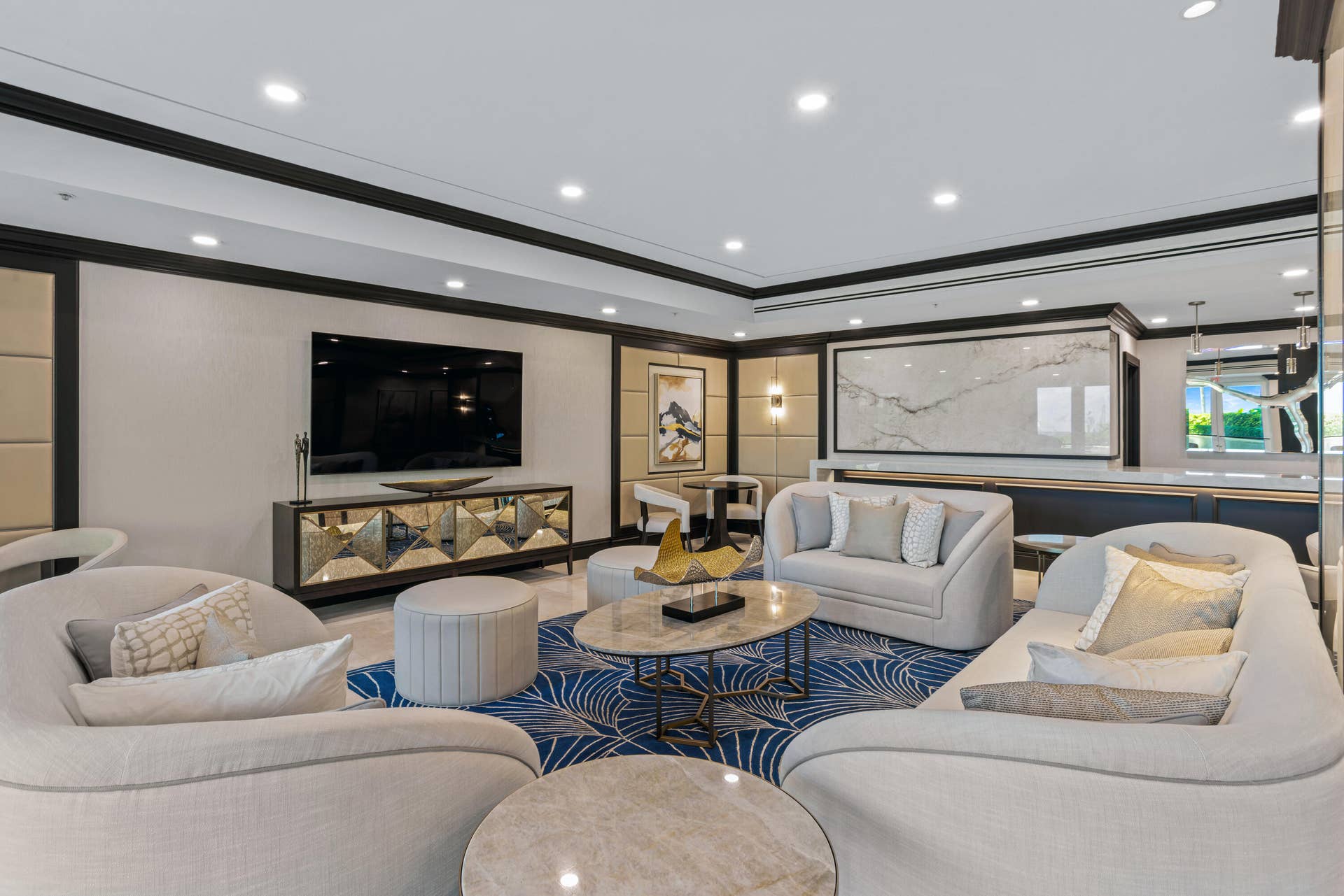 1063 Hillsboro Mile, #403, Hillsboro Beach, FL 33062 CLUB ROOM SEATING & MEDIA