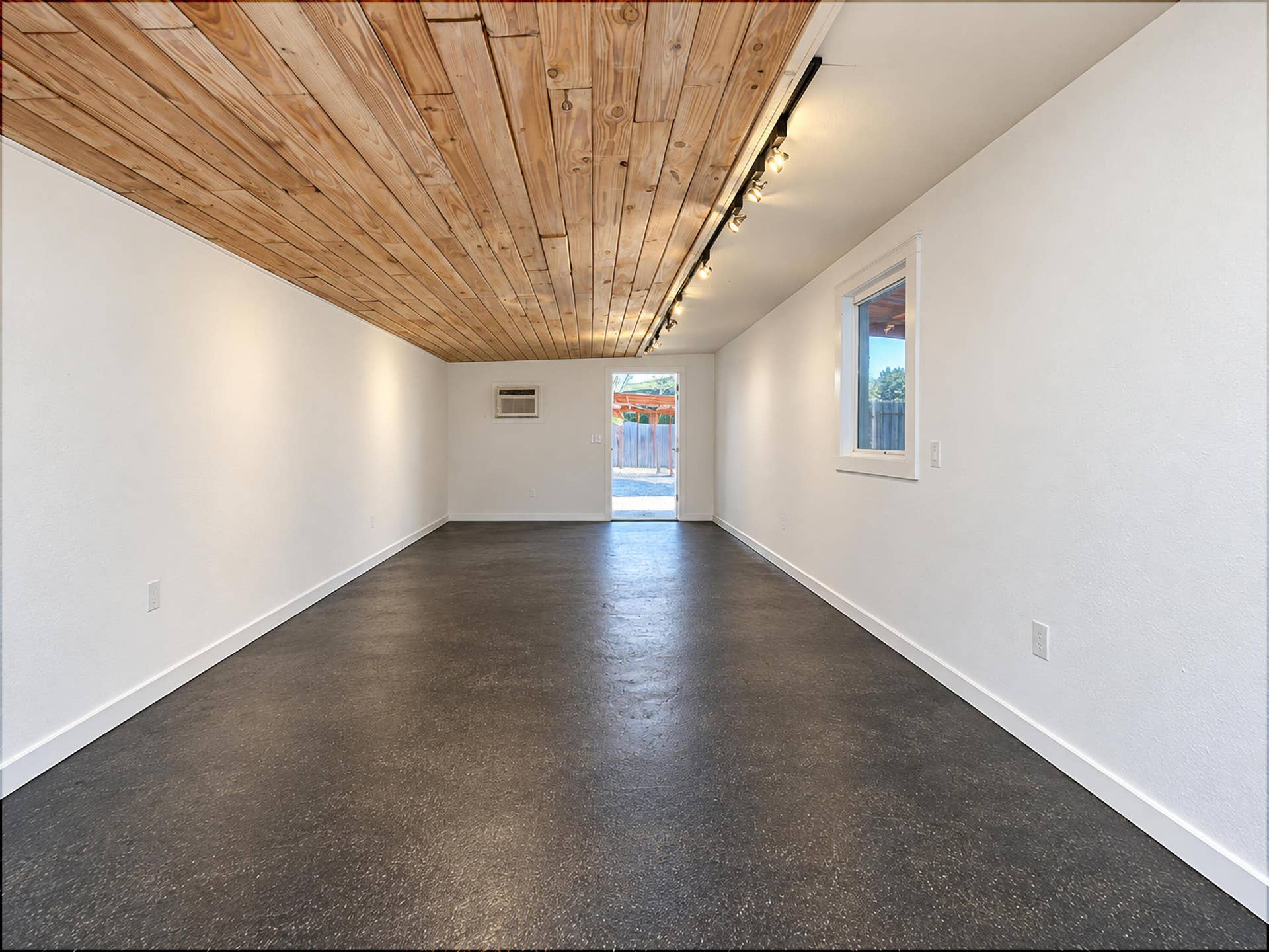 4269 SW 50TH Street, Dania Beach, FL 33314 Man Cave-B-Empty