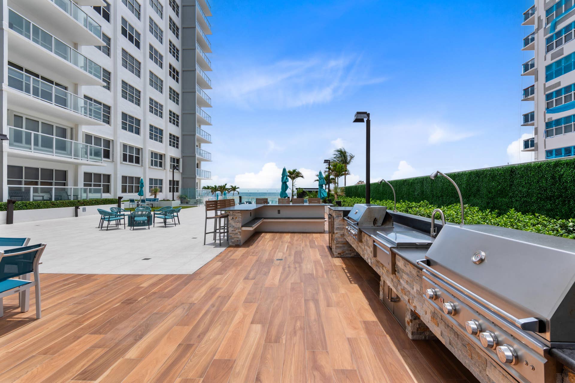 3750 GALT OCEAN Drive, #101, Fort Lauderdale, Fort Lauderdale, FL 33308 Outdoor kitchen