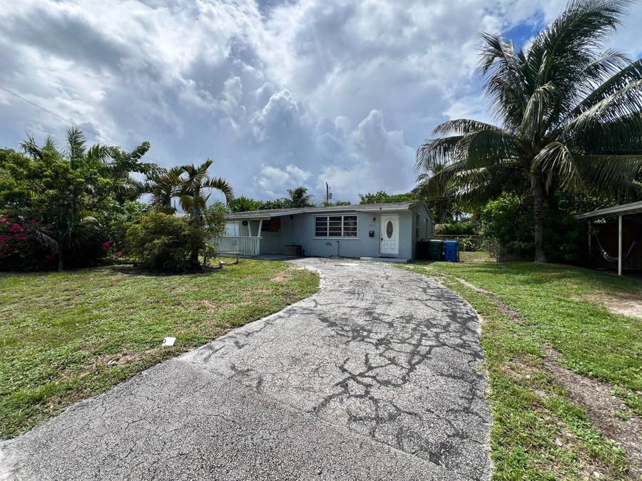 Property photo for 5671 NE 8TH Avenue, Oakland Park, FL