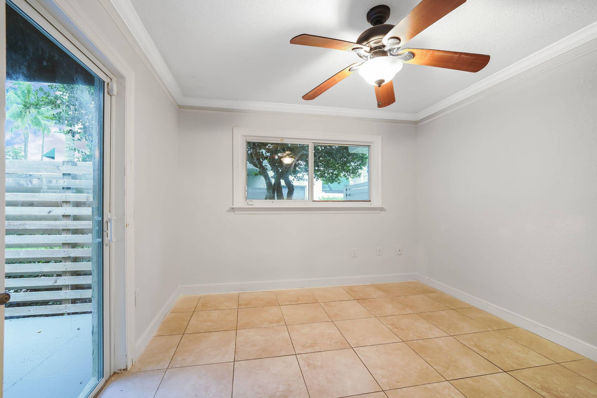 557 NW 97TH Avenue, Plantation, FL 33324 2 Bedroom