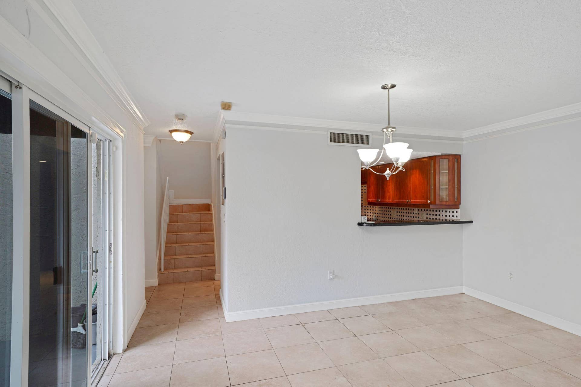 557 NW 97TH Avenue, Plantation, FL 33324 Stairs