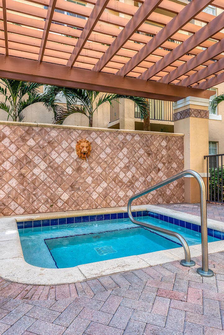 1801 N Flagler Drive, #603, West Palm Beach, FL 33407 FLAGLER-POINTE-032