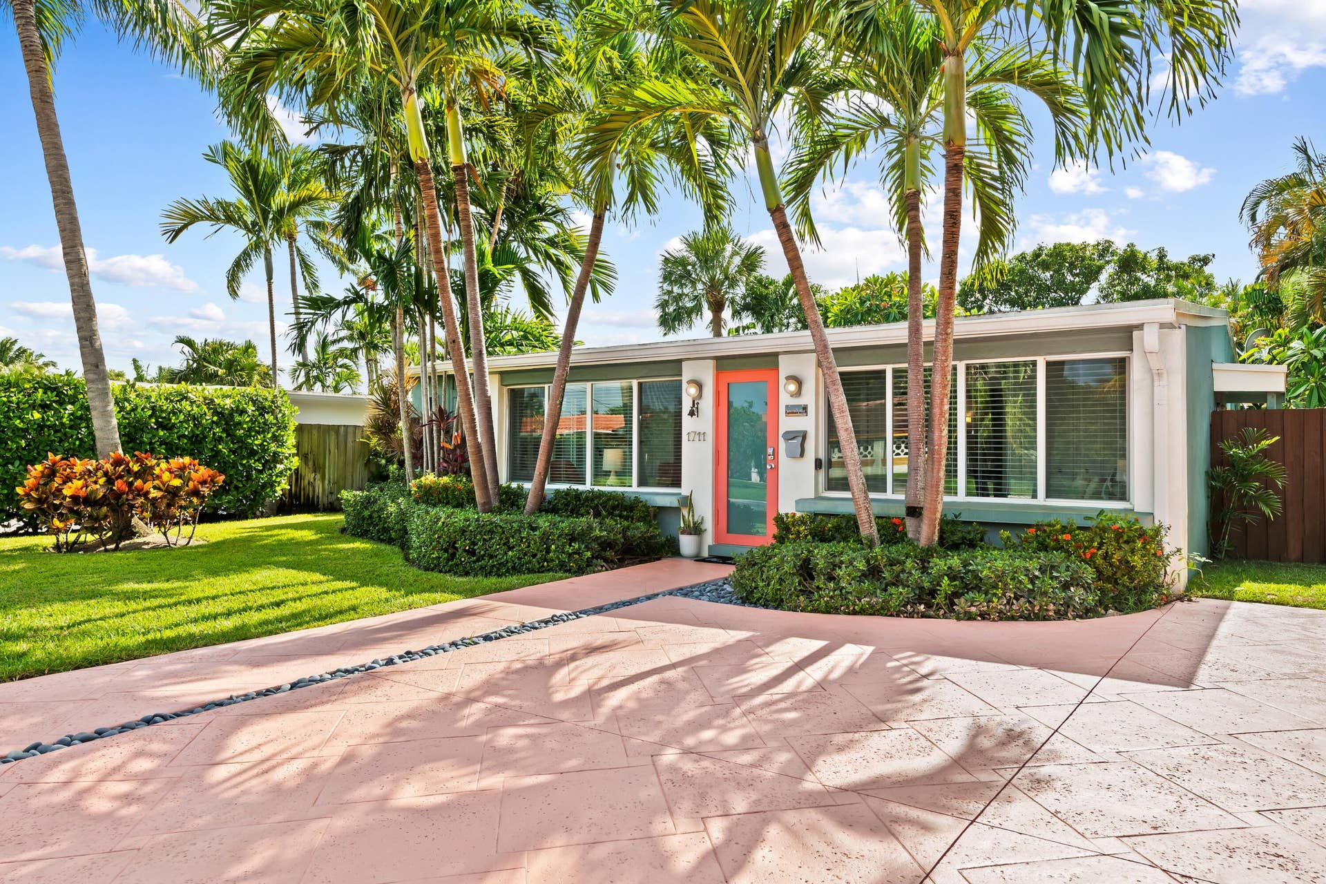 1711 NE 18TH Avenue, Fort Lauderdale, FL 33305 DSC_1364