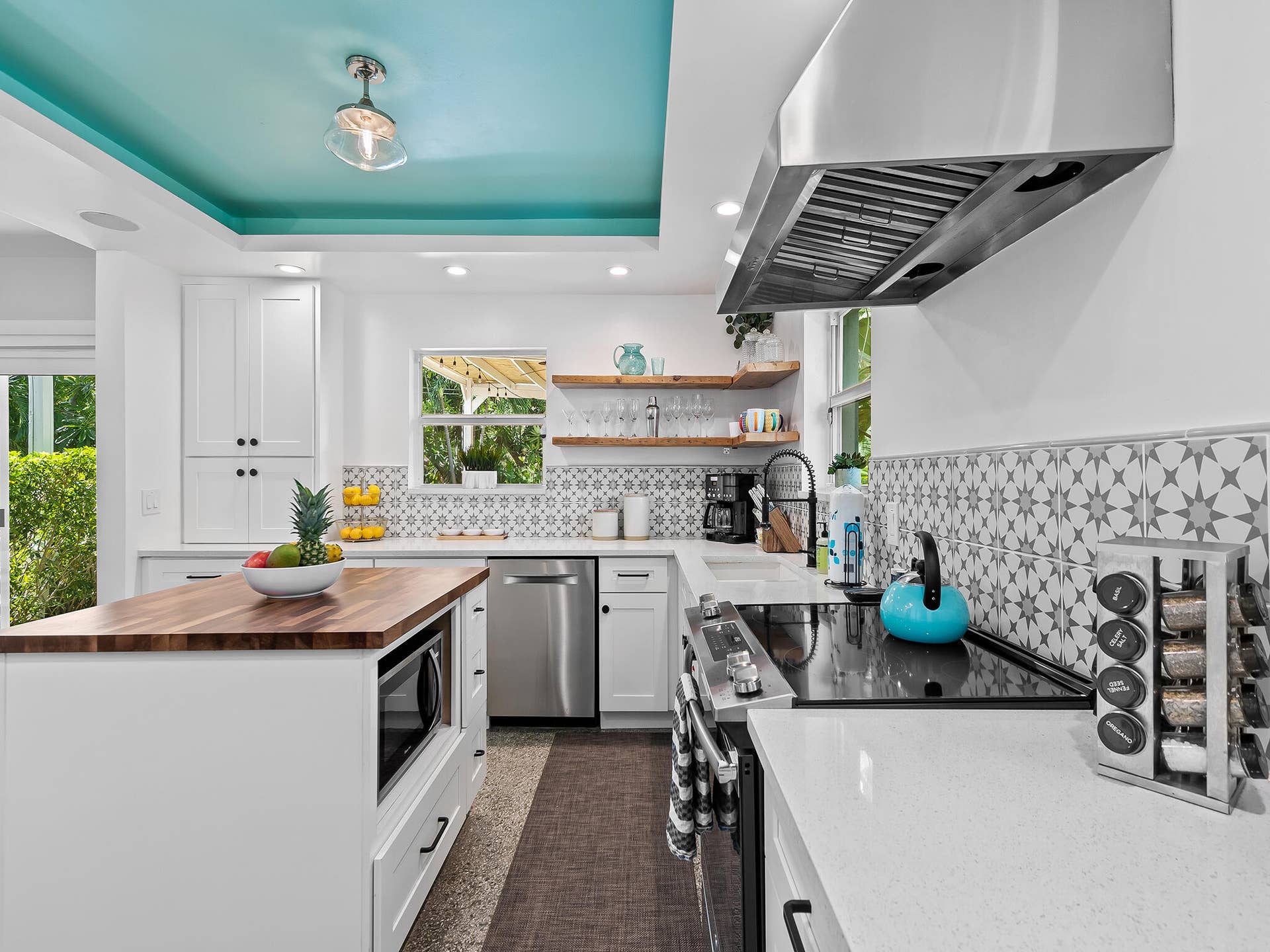 1711 NE 18TH Avenue, Fort Lauderdale, FL 33305 DSC_3293