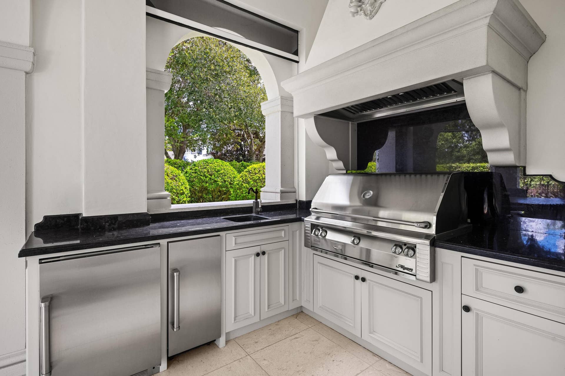 11607 Charisma Way, Palm Beach Gardens, FL 33418 Summer Kitchen
