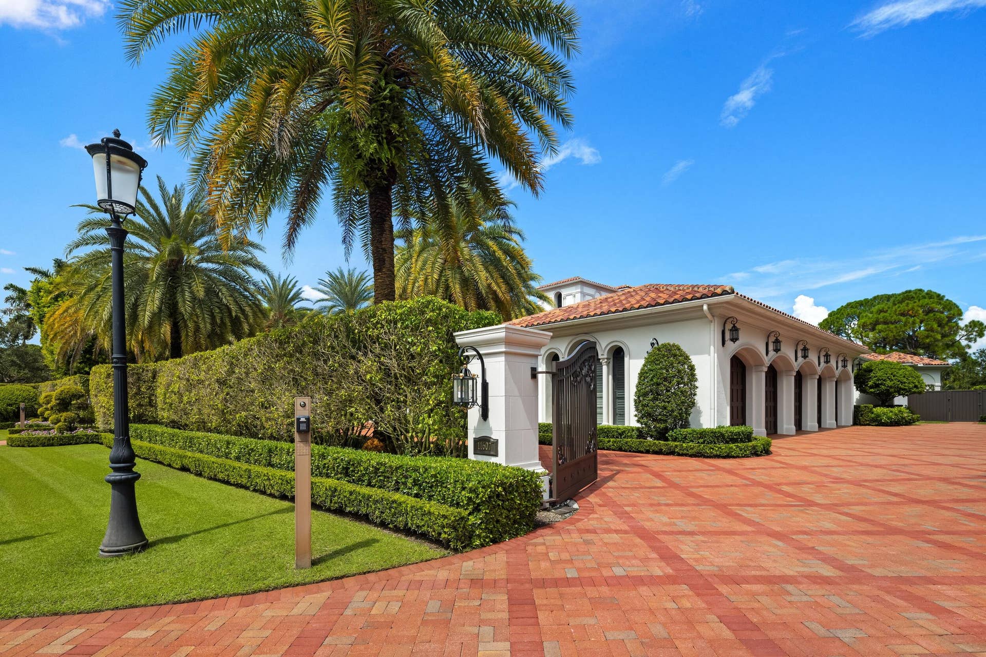 11607 Charisma Way, Palm Beach Gardens, FL 33418 Second Driveway