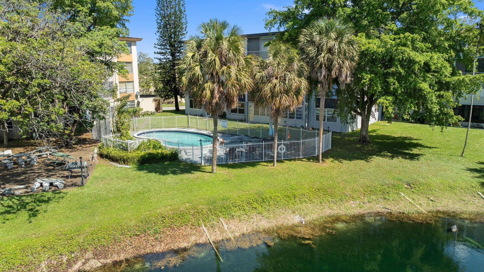 5275 NW 10TH Court, #305, Plantation, FL 33313 DJI_0976