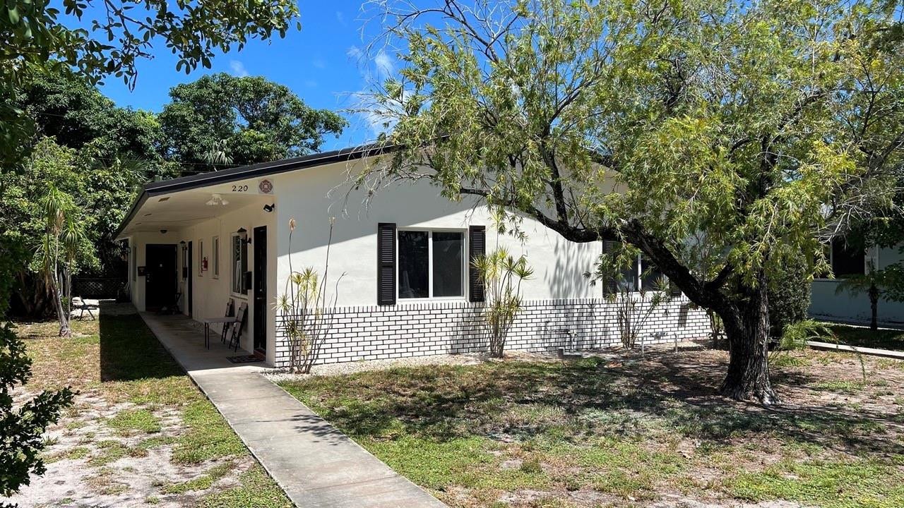 220 SE 22nd Avenue, #Unit 2, Pompano Beach, FL 33062 Photo 16