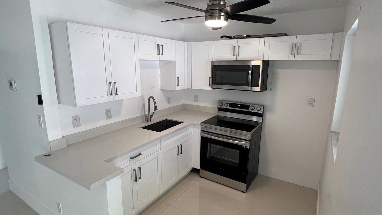 220 SE 22nd Avenue, #Unit 2, Pompano Beach, FL 33062 Photo 15