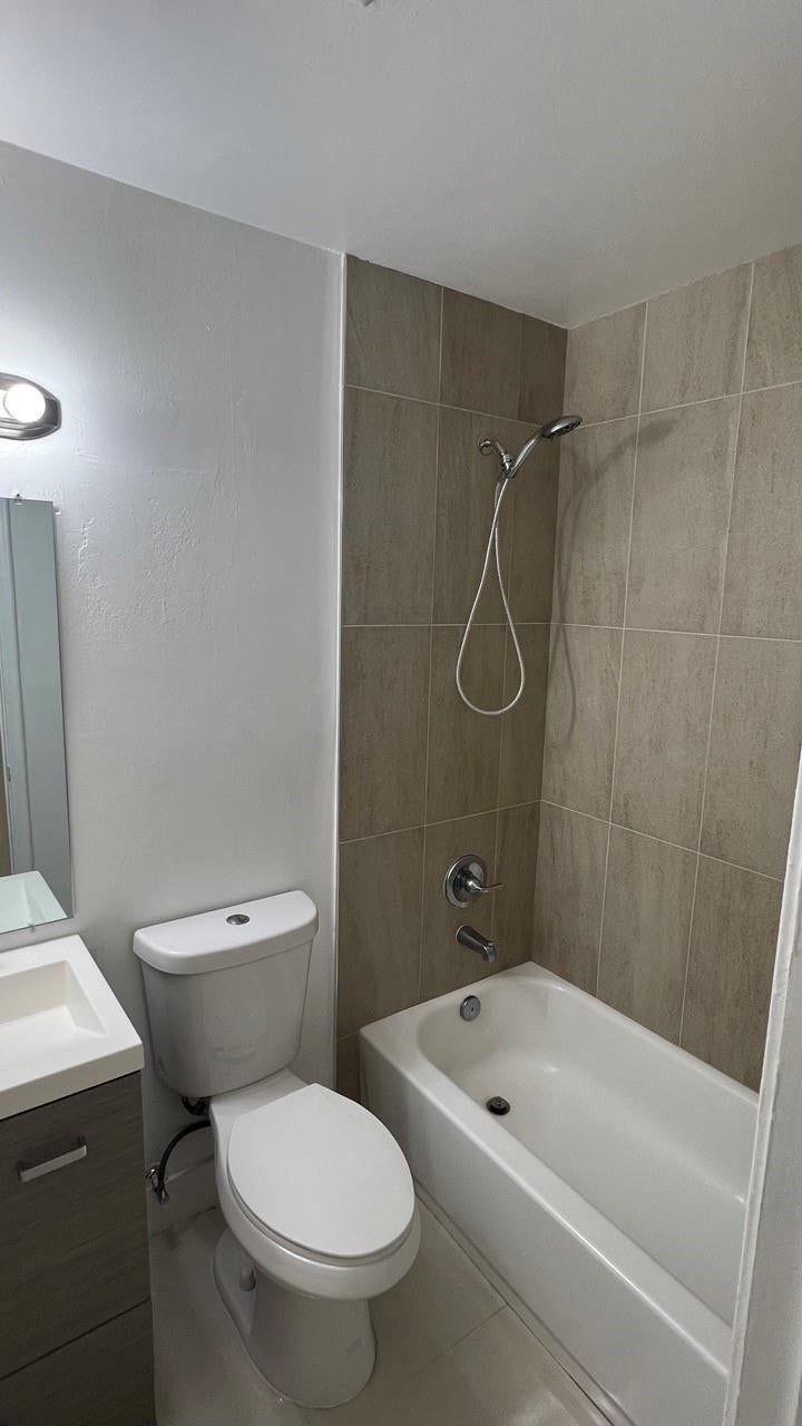 220 SE 22nd Avenue, #Unit 2, Pompano Beach, FL 33062 Photo 12