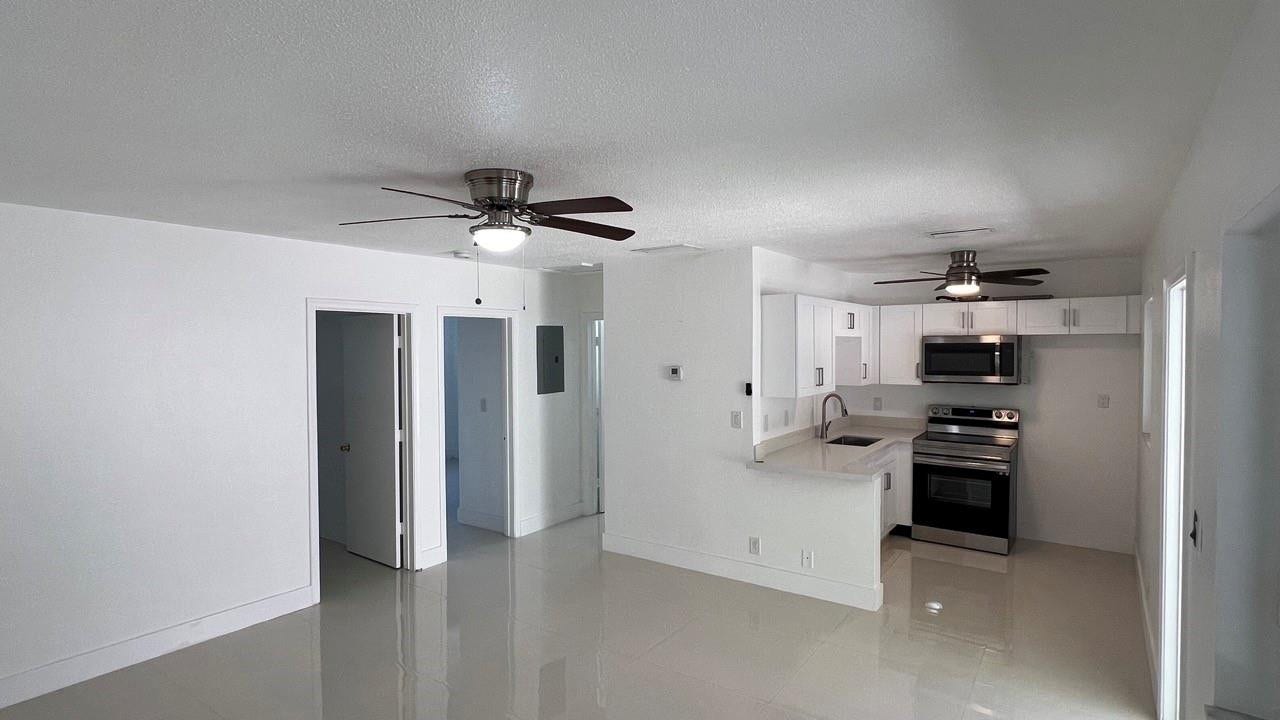 220 SE 22nd Avenue, #Unit 2, Pompano Beach, FL 33062 Photo 6