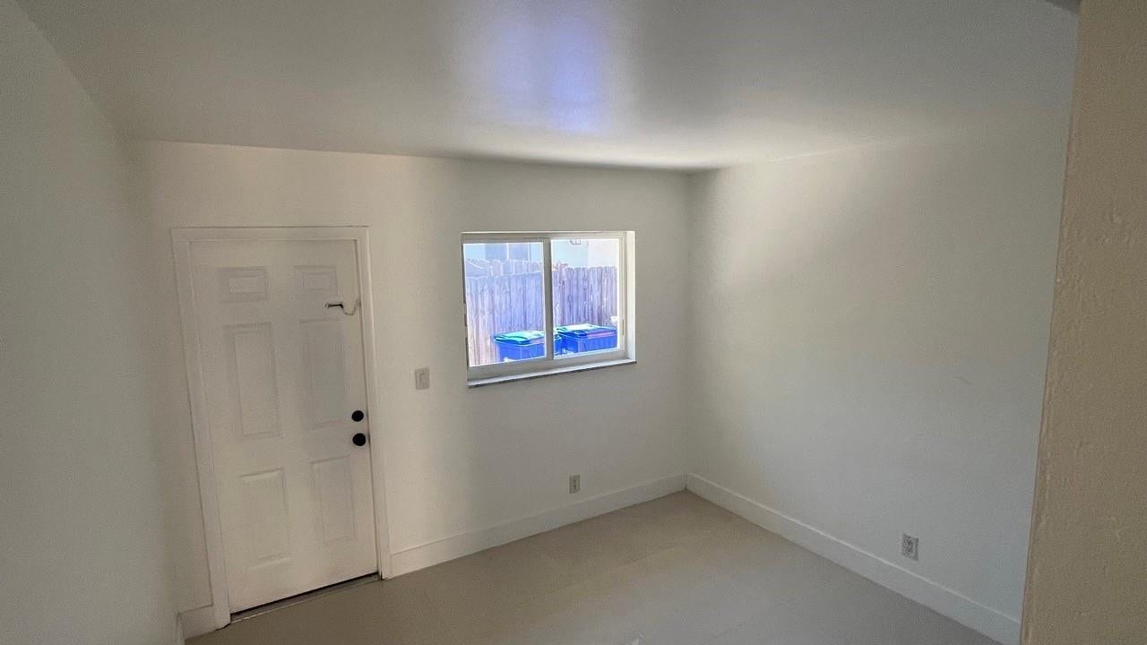 220 SE 22nd Avenue, #Unit 2, Pompano Beach, FL 33062 Photo 9