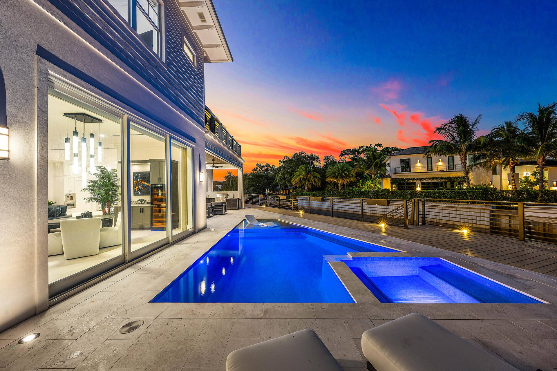 12898 S Shore Drive, Palm Beach Gardens, FL 33410 Salt Heated OR Chilled Pool and Spa