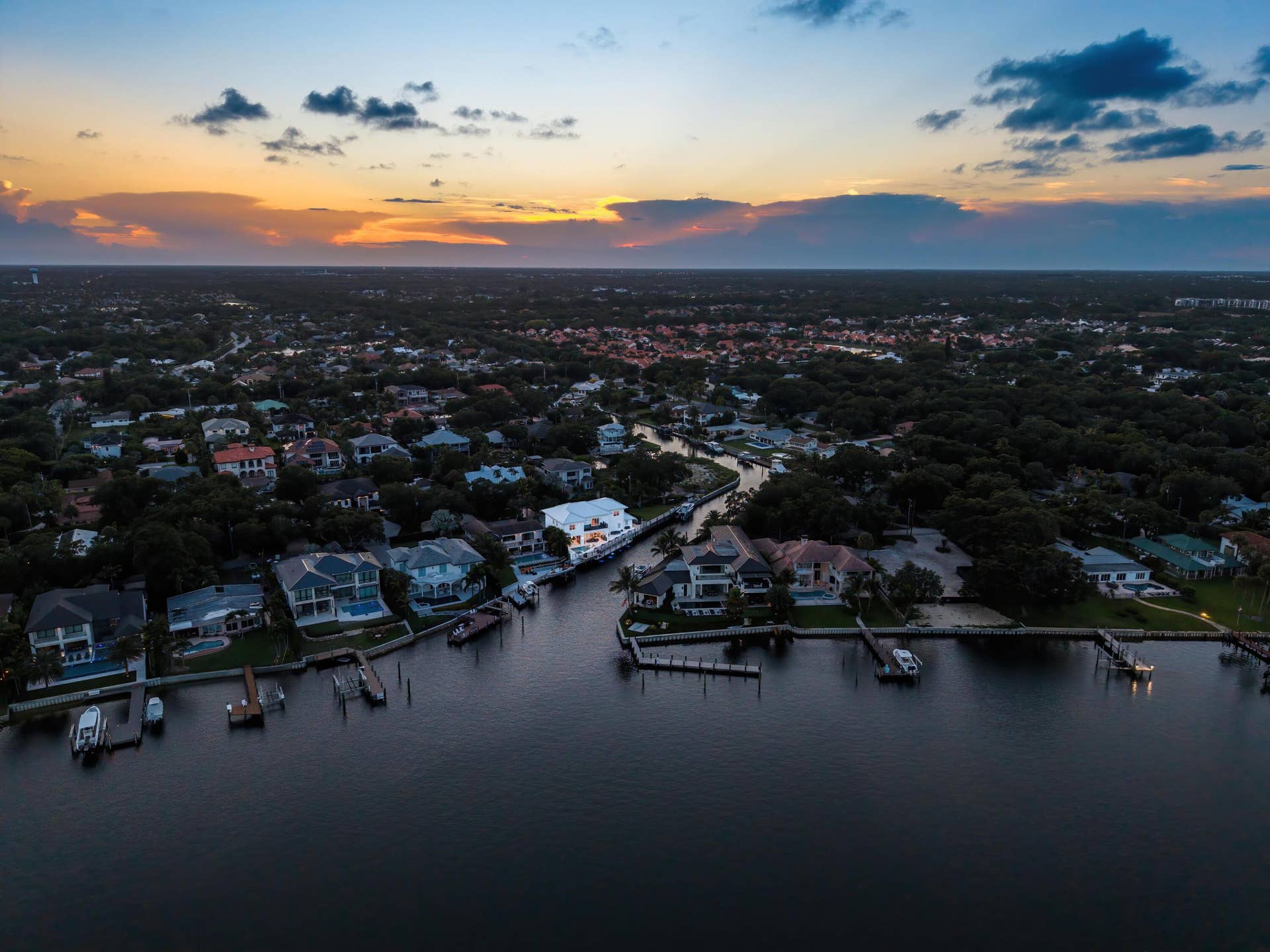 12898 S Shore Drive, Palm Beach Gardens, FL 33410 Prime Waterfront lot position.