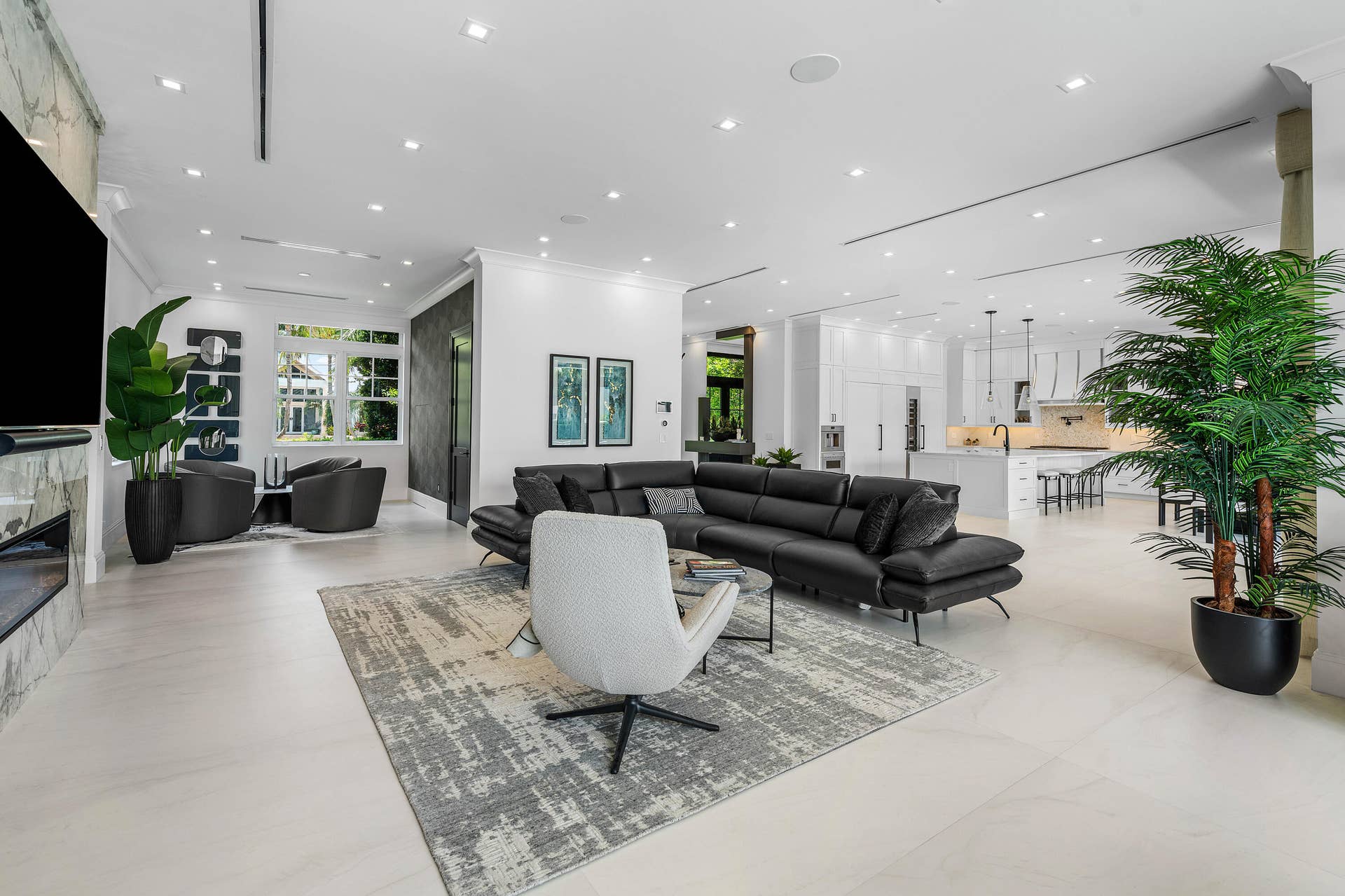 12898 S Shore Drive, Palm Beach Gardens, FL 33410 Living Room