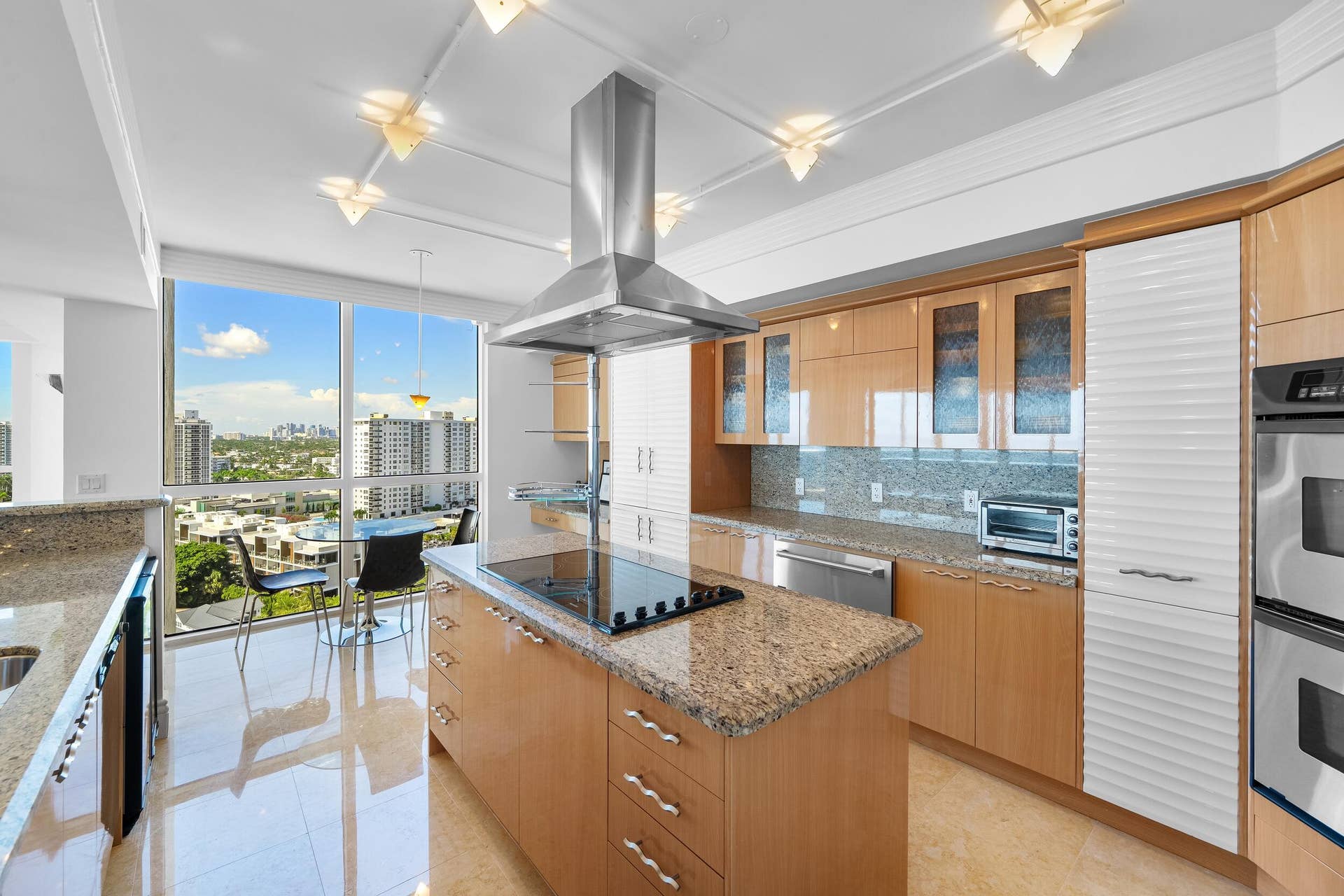 3100 N Ocean Boulevard, #1610, Fort Lauderdale, FL 33308 Kitchen Island