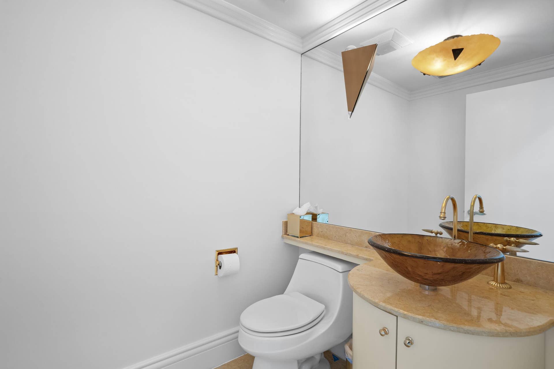 3100 N Ocean Boulevard, #1610, Fort Lauderdale, FL 33308 Guest Bath 1