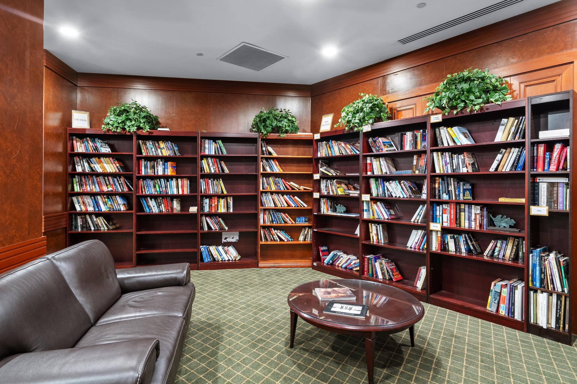 3100 N Ocean Boulevard, #1610, Fort Lauderdale, FL 33308 Library