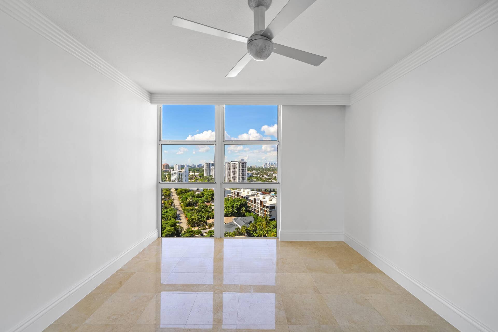 3100 N Ocean Boulevard, #1610, Fort Lauderdale, FL 33308 Guestroom SE