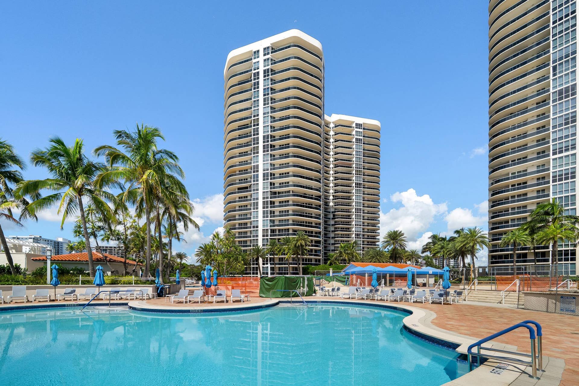 3100 N Ocean Boulevard, #1610, Fort Lauderdale, FL 33308 Resort Pool